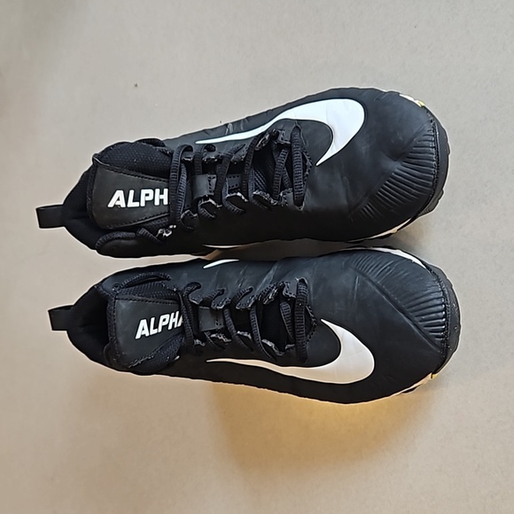Nike Alpha football cleats - Picture 2 of 13